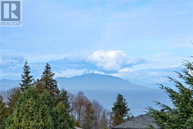 Ocean and Mountain views from front deck | Image 61