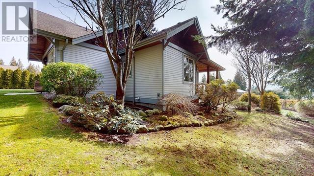 1500 Vernon Drive, House detached with 3 bedrooms, 3 bathrooms and 7 parking in Sunshine Coast E BC | Image 10