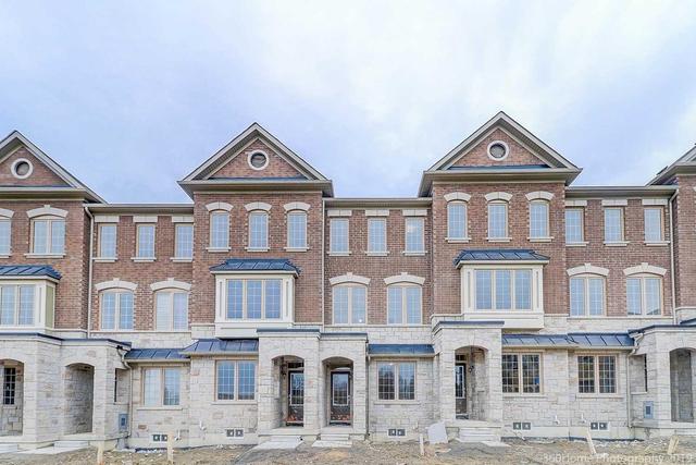136 Frederick Wilson Ave, House attached with 3 bedrooms, 3 bathrooms and 1 parking in Markham ON | Image 1