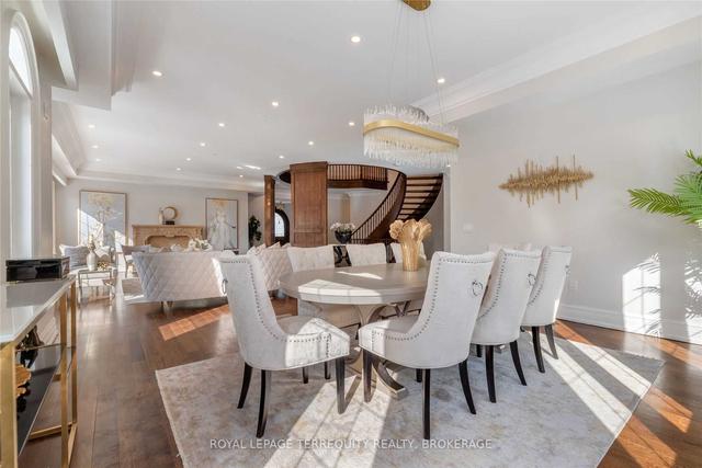 1 Tanvalley Crt, House detached with 4 bedrooms, 6 bathrooms and 8 parking in Toronto ON | Image 4