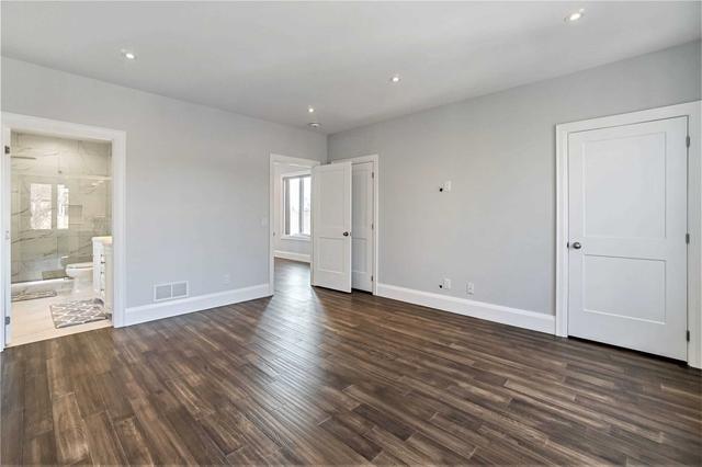 310 Melrose St, House detached with 3 bedrooms, 3 bathrooms and 3 parking in Toronto ON | Image 9