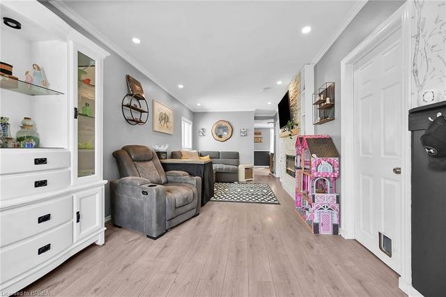 19 East 31st Street, House detached with 2 bedrooms, 1 bathrooms and null parking in Hamilton ON | Image 26