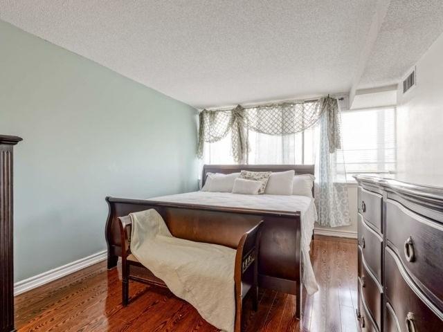404 - 21 Markbrook Lane, Condo with 2 bedrooms, 2 bathrooms and 1 parking in Toronto ON | Image 13