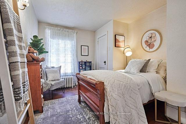 1733 Dufferin St, House detached with 4 bedrooms, 4 bathrooms and 4 parking in Whitby ON | Image 19