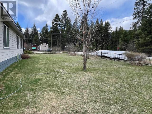 5834 3rd Street, House other with 2 bedrooms, 1 bathrooms and 1 parking in Kootenay Boundary E BC | Image 29