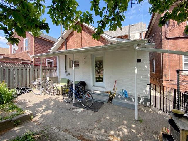 146 Osler St, House detached with 3 bedrooms, 3 bathrooms and 1 parking in Toronto ON | Image 34