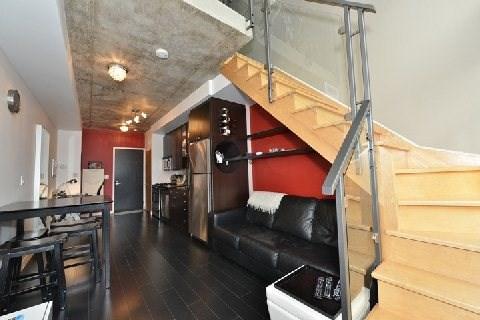 314 - 1 Shaw St, Condo with 1 bedrooms, 1 bathrooms and 1 parking in Toronto ON | Image 2