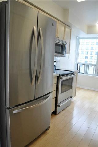 2207 - 8 Hillcrest Ave, Condo with 2 bedrooms, 2 bathrooms and 1 parking in Toronto ON | Image 15