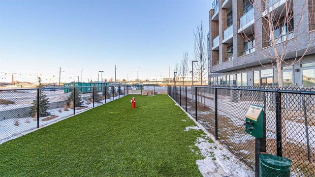 39 Sonic Way, Townhouse with 2 bedrooms, 3 bathrooms and 1 parking in Toronto ON | Image 11