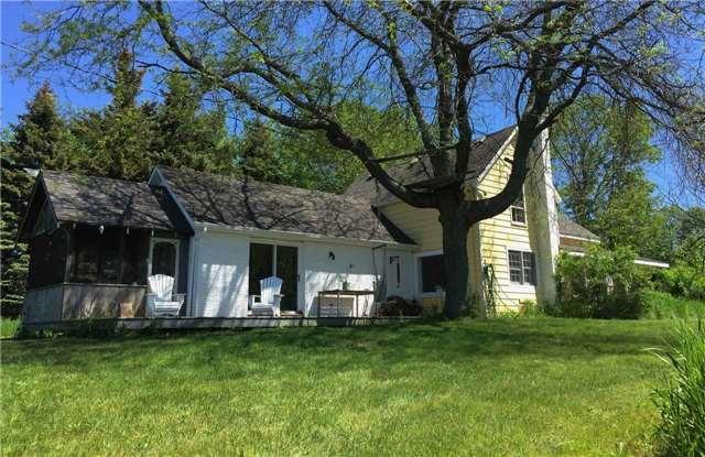 535 Cragg Rd, House detached with 2 bedrooms, 2 bathrooms and 20 parking in Scugog ON | Image 2