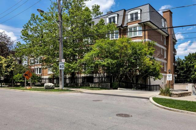 401 - 50 Old Mill Rd, Condo with 2 bedrooms, 2 bathrooms and 2 parking in Toronto ON | Image 12