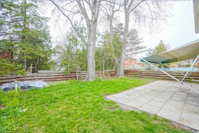 10 Adamede Cres, House detached with 4 bedrooms, 3 bathrooms and 4 parking in Toronto ON | Image 23