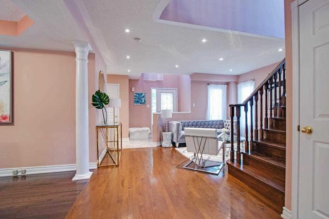 127 Watford St, House detached with 4 bedrooms, 3 bathrooms and 4 parking in Whitby ON | Image 4