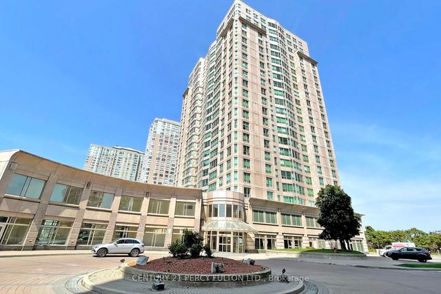 2006 - 8 Lee Centre Dr, Condo with 4 bedrooms, 3 bathrooms and 2 parking in Toronto ON | Image 1