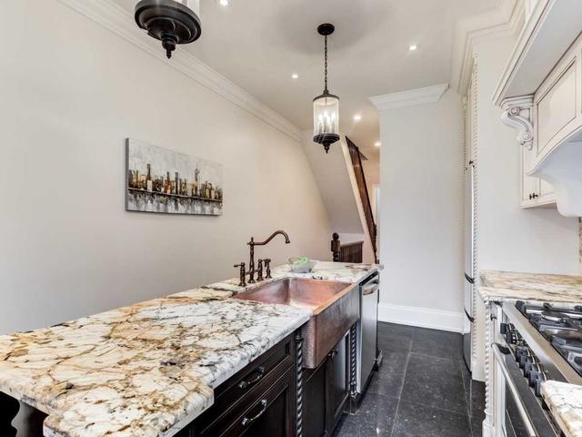 222 Markham St, House semidetached with 4 bedrooms, 5 bathrooms and 2 parking in Toronto ON | Image 7