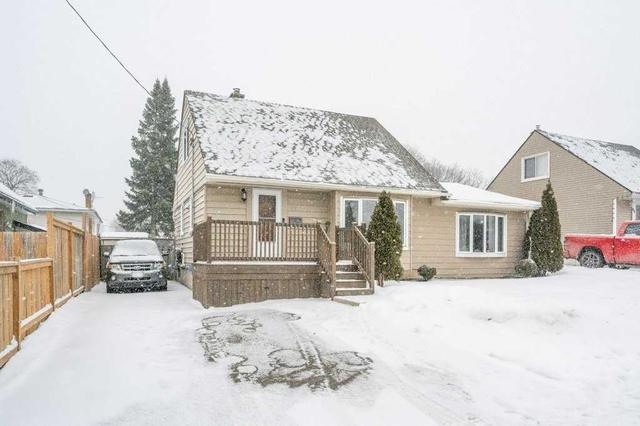 82 Ballantyne Ave, House detached with 3 bedrooms, 1 bathrooms and 3 parking in Cambridge ON | Image 34