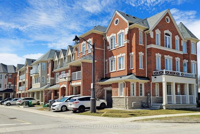 10 Miami Grve, House attached with 4 bedrooms, 3 bathrooms and 2 parking in Brampton ON | Image 12