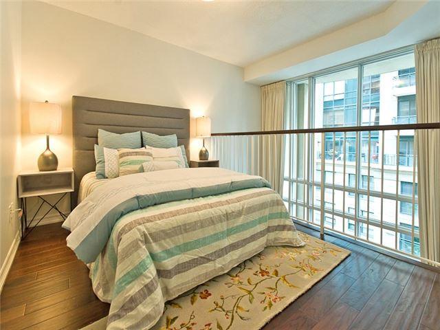 404 - 30 Hayden St, Condo with 1 bedrooms, 2 bathrooms and 1 parking in Toronto ON | Image 16