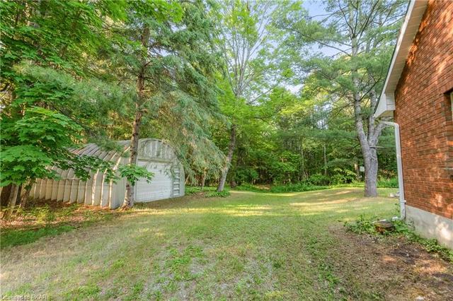 1585 County Road 46, House detached with 3 bedrooms, 2 bathrooms and 12 parking in Havelock Belmont Methuen ON | Image 10