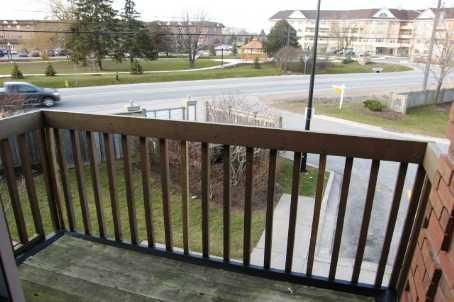 44 - 510 Essa Rd, Condo with 3 bedrooms, 2 bathrooms and 1 parking in Barrie ON | Image 2