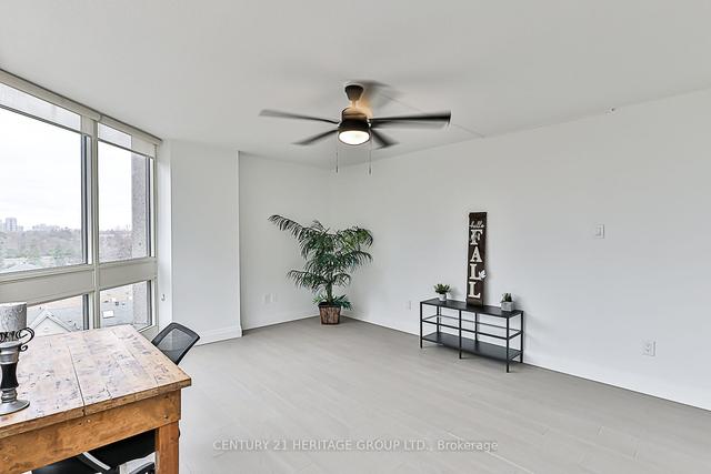 803 - 5 Kenneth Ave, Condo with 2 bedrooms, 2 bathrooms and 1 parking in Toronto ON | Image 13