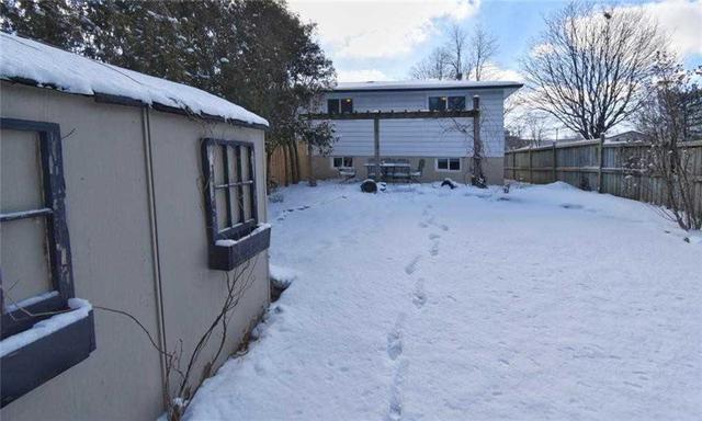 182 Gemini Dr, House semidetached with 3 bedrooms, 2 bathrooms and 3 parking in Hamilton ON | Image 31