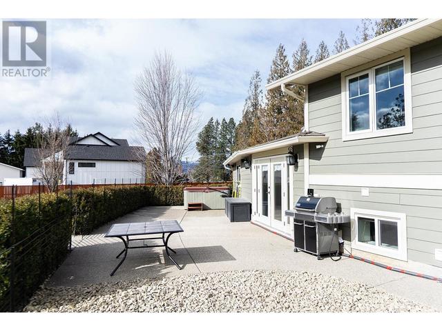 3505 Mcculloch Road, House detached with 4 bedrooms, 3 bathrooms and 2 parking in Kelowna BC | Image 4