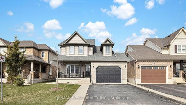 7 Graham Cres, House detached with 3 bedrooms, 3 bathrooms and 3 parking in Orangeville ON | Image 1