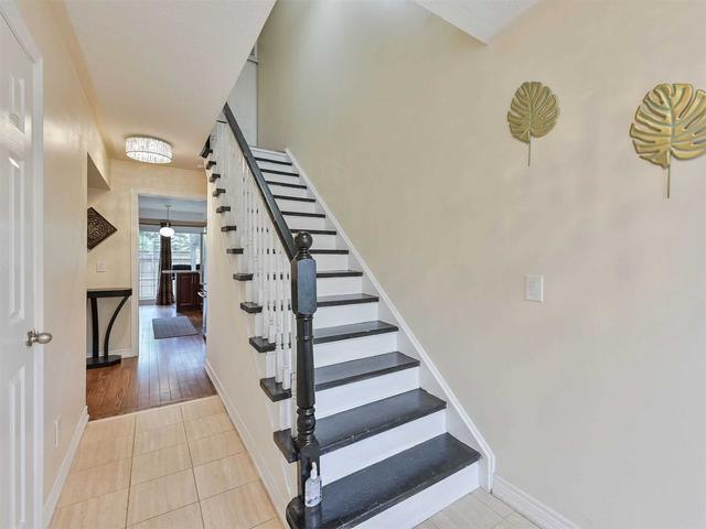 24 Lancewood Cres, Townhouse with 3 bedrooms, 4 bathrooms and 2 parking in Brampton ON | Image 35