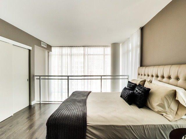 uph15 - 21 Nelson St, Condo with 2 bedrooms, 3 bathrooms and 2 parking in Toronto ON | Image 14