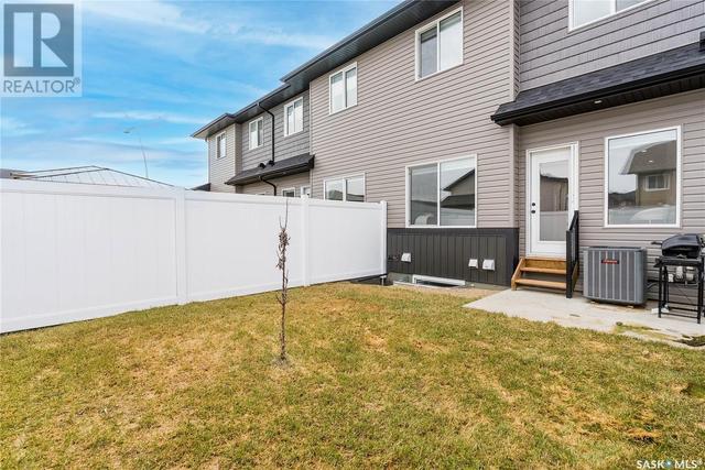 10 - 525 Mahabir Lane, House attached with 3 bedrooms, 3 bathrooms and null parking in Saskatoon SK | Image 38