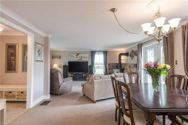 1642 Nelson Rd, House other with 5 bedrooms, 2 bathrooms and 8 parking in Otonabee South Monaghan ON | Image 3