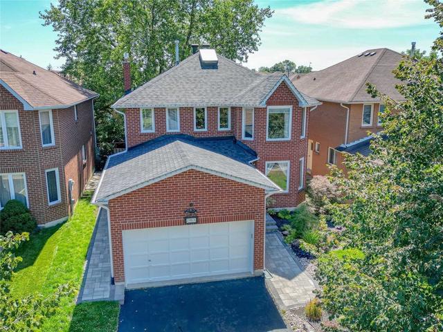 2463 Linwood St, House detached with 4 bedrooms, 3 bathrooms and 4 parking in Pickering ON | Card Image