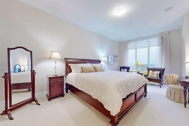 ph 2 - 10101 Yonge St, Condo with 2 bedrooms, 3 bathrooms and 2 parking in Richmond Hill ON | Image 10