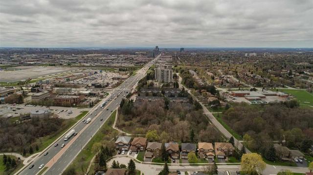 25 Lombardy Cres, House detached with 4 bedrooms, 4 bathrooms and 6 parking in Brampton ON | Image 35