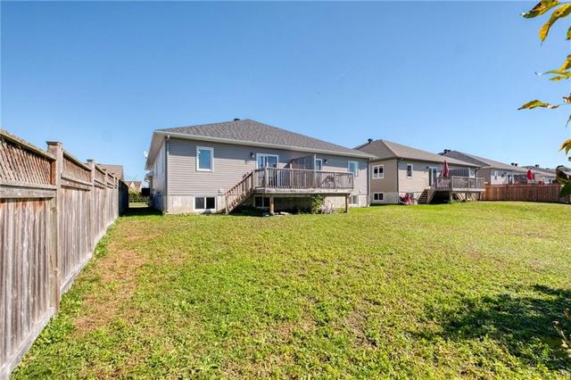 296 Glen Nora Drive, Home with 3 bedrooms, 2 bathrooms and 3 parking in Cornwall ON | Image 30