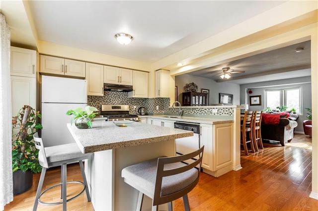 16 - 2300 Brays Lane, House attached with 3 bedrooms, 1 bathrooms and 1 parking in Oakville ON | Image 11