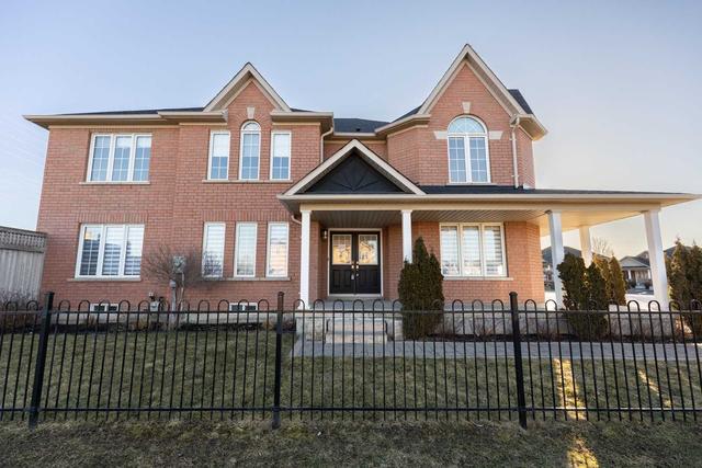 37 Wakem Crt, House detached with 4 bedrooms, 3 bathrooms and 6 parking in Whitby ON | Image 12