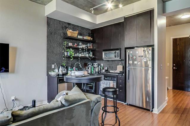605 - 19 Brant St, Condo with 1 bedrooms, 1 bathrooms and 1 parking in Toronto ON | Image 8