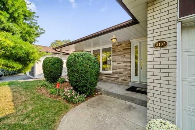 3182 Cedartree Cres, House detached with 4 bedrooms, 3 bathrooms and 4 parking in Mississauga ON | Image 12