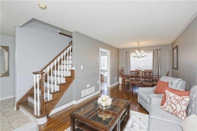 17 Fidelity Ave, House detached with 3 bedrooms, 3 bathrooms and 2 parking in Brampton ON | Image 4