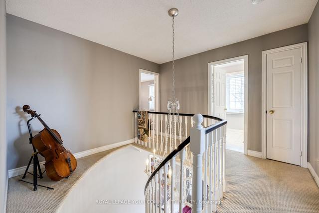 55 Petch Cres, House detached with 4 bedrooms, 3 bathrooms and 4 parking in Aurora ON | Image 15