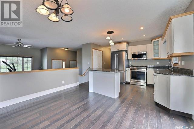107 Butler Drive, House detached with 4 bedrooms, 3 bathrooms and null parking in Regina Beach SK | Image 6