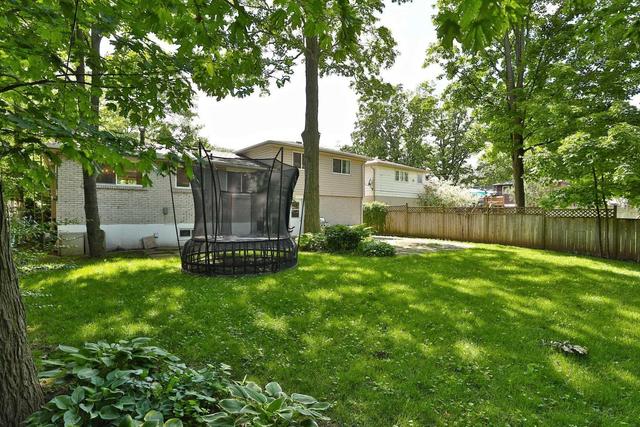 471 Forestwood Cres, House detached with 4 bedrooms, 2 bathrooms and 3 parking in Burlington ON | Image 15