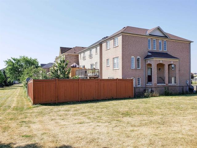 253 Sassafras Circ, House detached with 3 bedrooms, 4 bathrooms and 4 parking in Vaughan ON | Image 25
