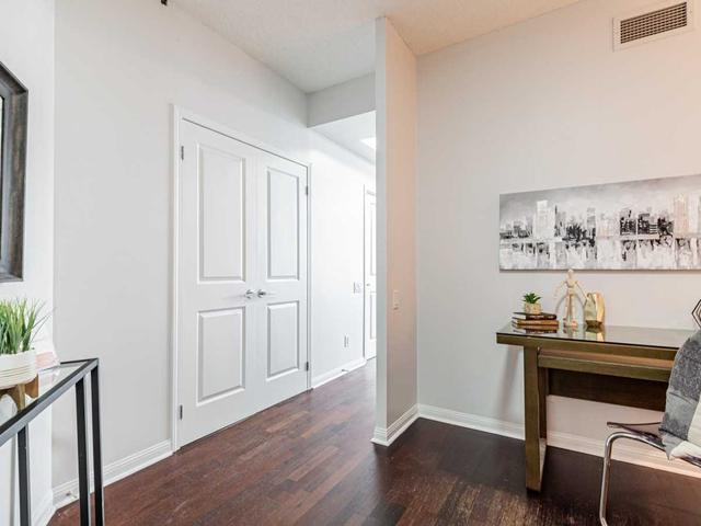 711 - 15 Windermere Ave, Condo with 1 bedrooms, 1 bathrooms and 1 parking in Toronto ON | Image 14