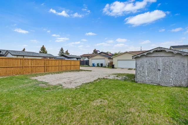 47 Castledale Place Ne, House detached with 5 bedrooms, 3 bathrooms and 3 parking in Calgary AB | Image 29
