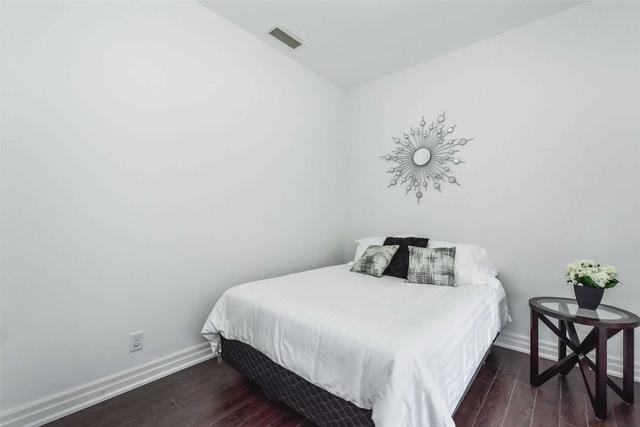 102 - 223 Erb St W, Condo with 2 bedrooms, 2 bathrooms and 1 parking in Waterloo ON | Image 17