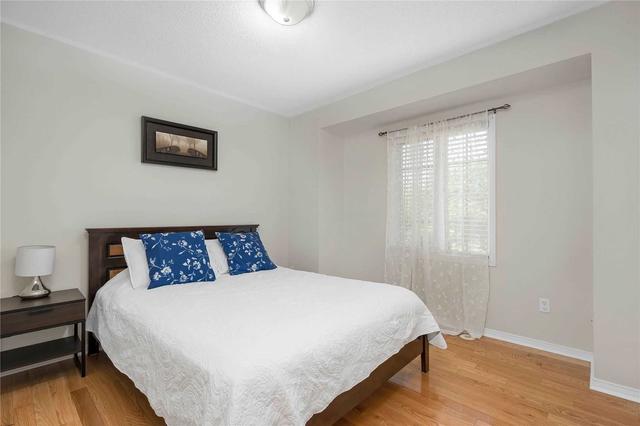 th10 - 200 Tenth St, Townhouse with 2 bedrooms, 3 bathrooms and 2 parking in Toronto ON | Image 4