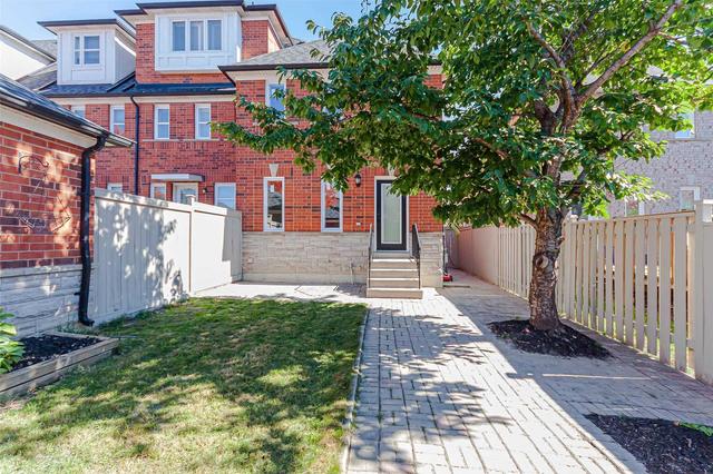 50 Baffin Crt, House attached with 3 bedrooms, 4 bathrooms and 3 parking in Richmond Hill ON | Image 32